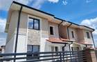 Duplex despartit prin C.T.- teren generos - living mare - 1