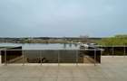 Vanzare VILA la cheie 338 mp  teren 800 mp - pe malul lacului Laguna Verde - 1
