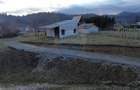 Teren de vanzare in Leresti si casa la roșu cu vedere spre Iezer - 2