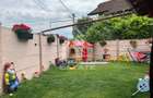 Jumatate de duplex  cu 4 camere si 2 bai, decomandat situat in Utvin - 10