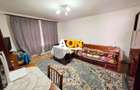 Casă 3 camere, 630 mp teren, zona Schit, Cetate