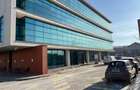 De vânzare Clădire modernă de birouri în zona de Est a Bucurestiului - 2