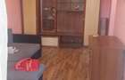 Vand garsoniera zona Vlaicu,(Lebada), et.4., termopan, gresie, faianta, parchet,