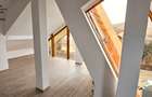 Casa High-Tech, cu design futurist, Piatra Neamt - 14