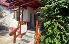 Casa de inchiriat, 2 camere, centru - 10
