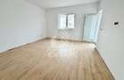 Apartament cu 2 camere, etaj 2, decomandat, zona Planetelor - 1