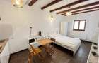 2 apartamente la casa in zona ultracentrala in Sibiu - 2