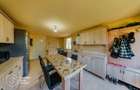 Casa din caramida, P+E, in Siria, teren 1878 mp, comision 0% - 9