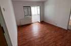 Apartament 2 camere, semidecomandat,