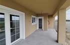 Duplex despartit prin C.T. - dormitor la parter - 3 bai - zona excelenta - 3