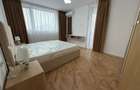 Proprietar, inchiriez  termen lung Apartament 4 camere complet utilat - 5