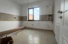 Duplex premium de vânzare – stradă privată, ideal pentru familie - 2