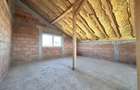 Duplex cu 3 camere | interior la rosu | 86.7 mp utili | Mosnita Veche
