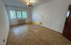 4 camere | Ion Mihalache | 98mp | Garaj - 1