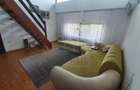 Apartament pe doua nivele cu scara interioara - 1
