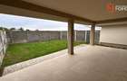 Duplex de vanzare cu 5 camere, despartit prin garaj, zona Giroc  - 7