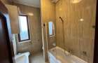 Apartament 3 camere, garaj si boxa - zona Centrala-Prefectura - 32