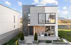 Comision 0 - Casa cu 4 camere in stil mediteran Stupini Brasov - 3