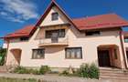 De Vanzare Casa Dumbraveni - 3