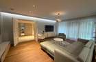 Apartament în Arcadia Domenii,230mp curte,3 parcări incluse