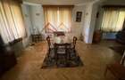 Vila de vanzare, teren 3100 mp, 7 camere, 6 grupuri sanitare, 3 CT, an 1997 - 11