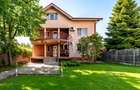 Vila D+P+1+M | Popesti-Leordeni | 1027 mp teren | 1700euro/mp util - 1