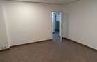 Vanzare apartament 3 cam la parter cu balcon stradal zona Parc Sebastian sect 5 - 11