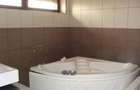 Dimineți pe ponton, seri la piscină – viața la Snagov - 7