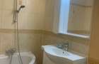 Nerva Traian - stradal , 3 camere, centrala proprie si parcare,direct proprietar