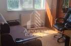 Apartament cu 3 camere, decomandat, etajul 2 , centrala proprie - 4