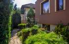 9 camere, 5 bai, spatiu hobby, gradina, garaj,locatie buna - 21