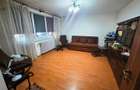 Colentina, intersectie Fundeni, bloc reabilitat, stradal, vedere fata - 1