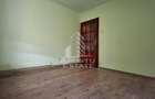 Apartament 3 camere la parter – ideal locuinta sau afacere, - 1