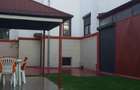 Vanzare vila zona Titulescu cu trei apartamente piscina garaj  gradina foisor - 15