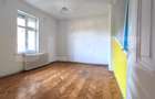 Casa istorica, 2 apartamnte, curte proprie- posibilitati multiple, zona Balcescu