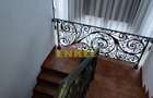 Vila 5 camere , zona Petru Rares -demisol+parter+etaj , pret negociabil ! - 3