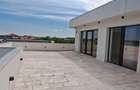 Etaj de vanzare in vila - 2 locuri de parcare incluse - 25