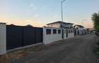 Teren aproape de Leroy Merlin, îngradit, 2.376 m² in  – cu toate utilitățile - 1