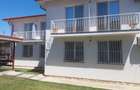 vand pensiune Vama Veche, 2 corpuri, 610 mp construiti, 1019 mp teren, 21,5m fr  - 3