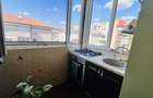 Apartament cu 3 camere de vânzare în zona Dragos Voda