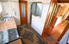 Casa 2 camere + 400 mp teren (gradina) str. Drumul Viilor - 11