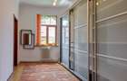 Apartament 4 camere si mansarda in vila, Calarasilor Traian - 10