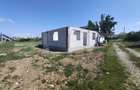 Casa de vanzare, la rosu, 3 camere, 90 mp, in Les - 2