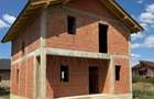Casa la rosu - zona buna - 2