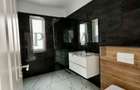 1/2 Duplex 124 mp utili + 330 curte. Dormitor parter,Bucatarie închisă - 8