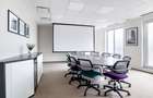 Acces  la un spațiu de birou profesional pentru 15 persoane în Regus Central - 5