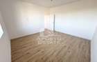 Apartamente cu 3 camere disponibile imediat, curte de 103 mp. - 11