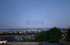Casă cuplată cu 410 mp teren în Dâmbul Rotund, panoramă asupra orașului