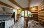 Cabana exclusivista din lemn rotund, 5500mp teren, Sucevita - 12