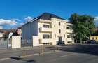 Vila - Bloc modern de 11 camere zona Centrul Civic , Onix